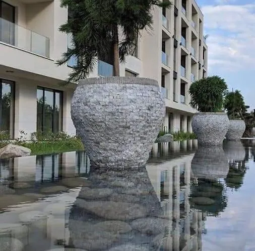 Апартамент Allure Varna *