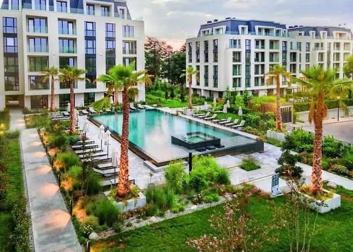 Allure Varna Апартамент