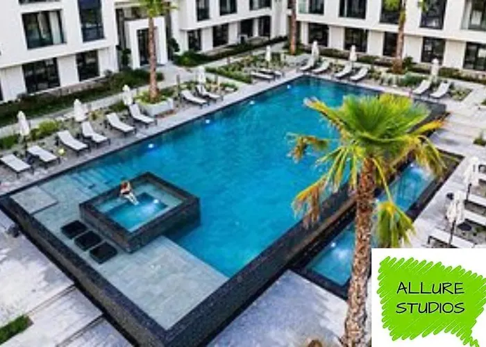 Апартамент Allure Varna *