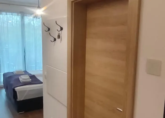 Allure Varna Апартамент *